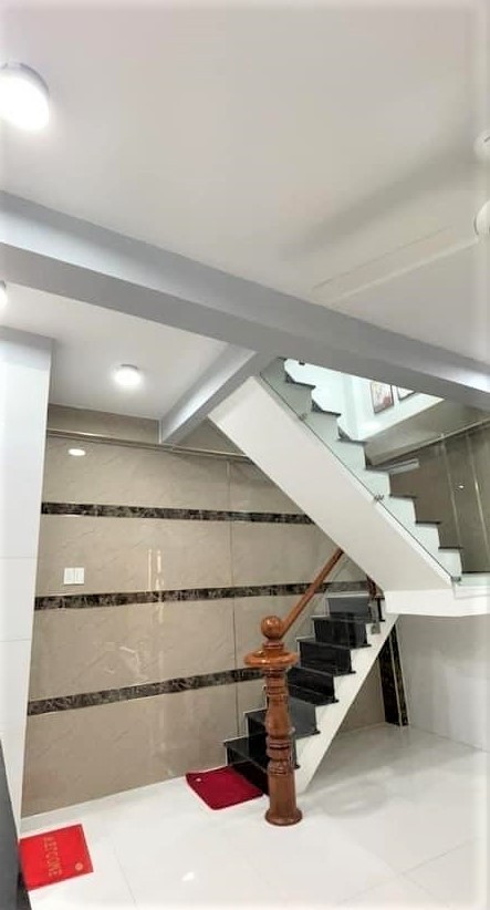Nhà 3 tầng, dtsd 24m2, Hẻm ba gác vào Huỳnh Văn Bánh P.15 Phú Nhuận, giá chỉ 4.45 tỷ thương lượng