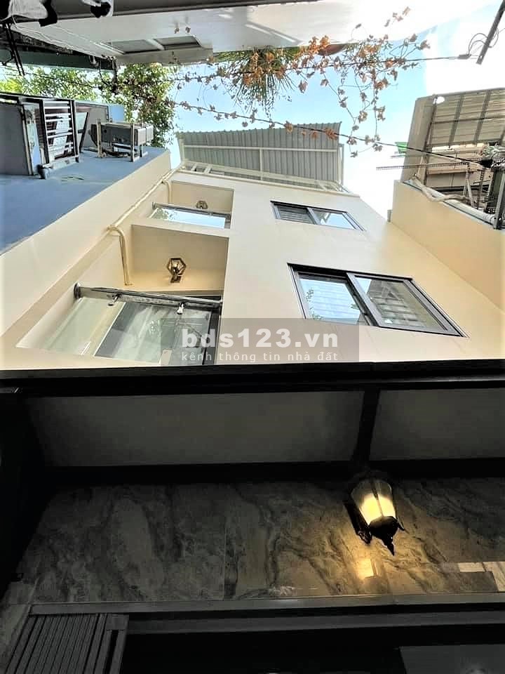 Nhà 3 tầng, dtsd 24m2, Hẻm ba gác vào Huỳnh Văn Bánh P.15 Phú Nhuận, giá chỉ 4.45 tỷ thương lượng