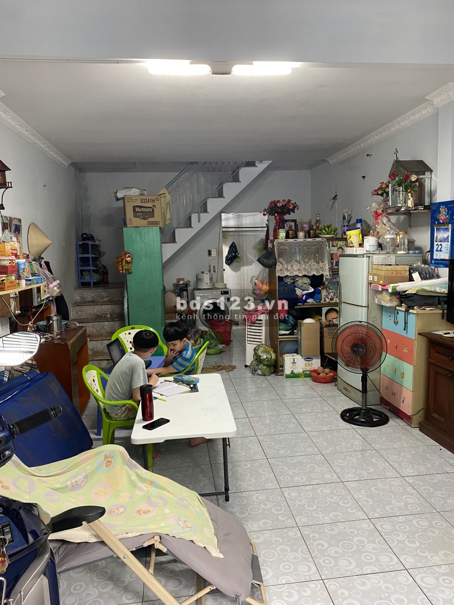 Nhà Nguyễn thị Đặng sổ hồng riêng giá bán 2.55 tỷ, thương lượng, pháp lý chuẩn, bàn giao ngay