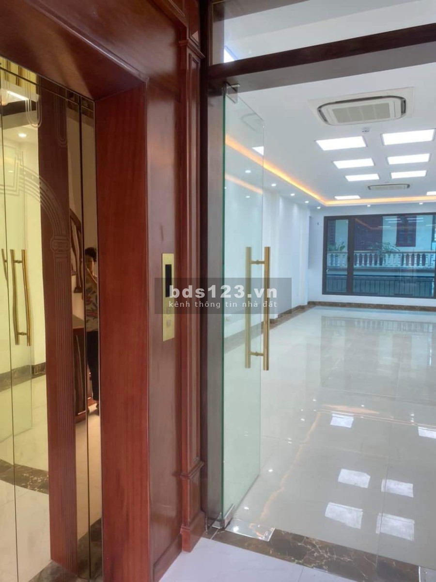 Toà nhà văn phòng kết hợp để ở đẹp hiện đại và đẳng cấp khu vực Trung Hoà, khu dân cư đông