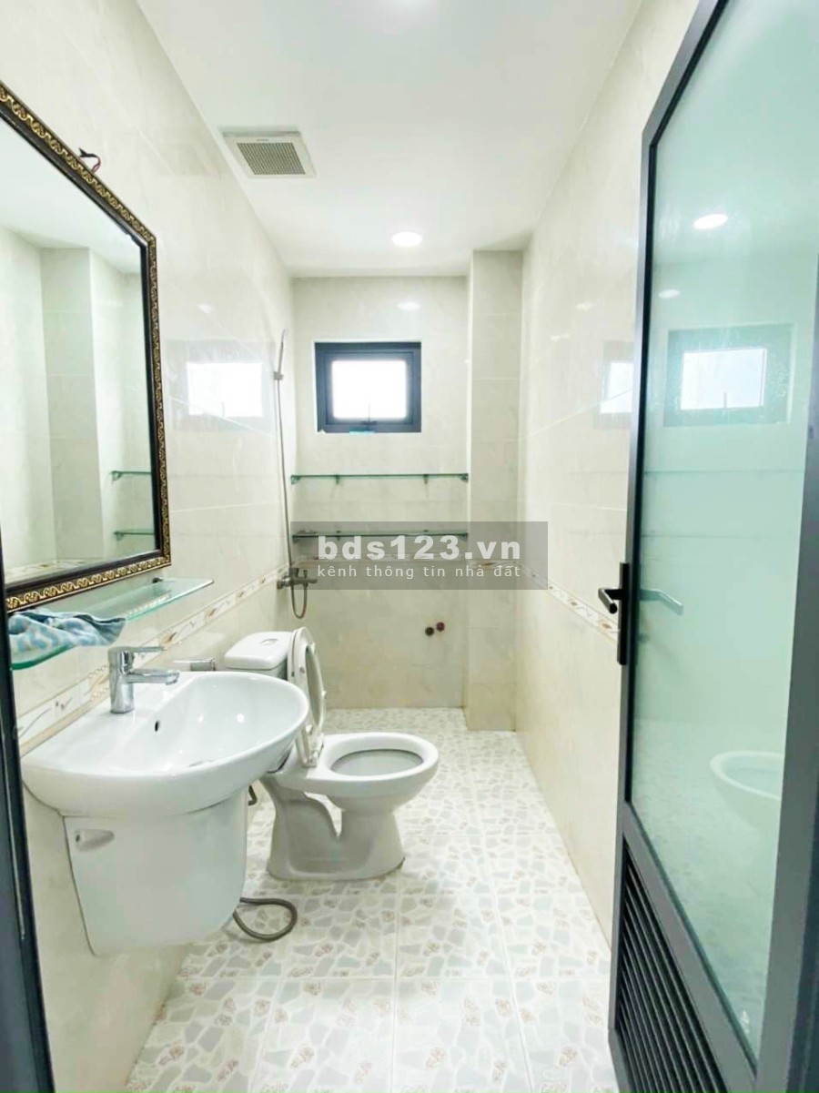 Chính chủ bán nhà hẻm 1115 đường Huỳnh Tấn Phát, phường Phú Thuận, Quận 7.