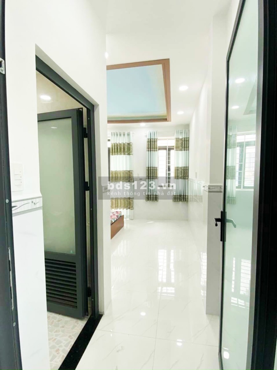 Chính chủ bán nhà hẻm 1115 đường Huỳnh Tấn Phát, phường Phú Thuận, Quận 7.