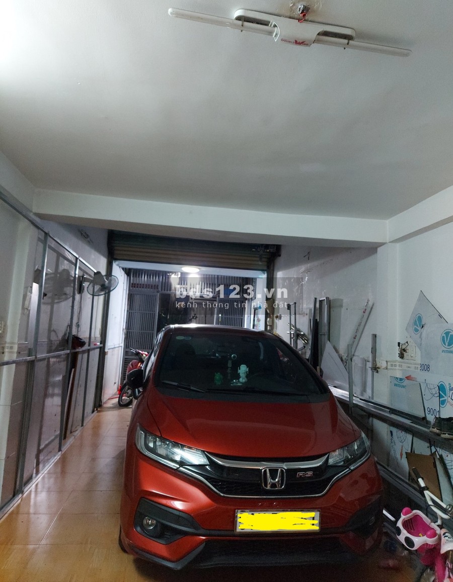 Bán nhà CMT 8 (Hiệp Nhất), xe hơi tránh, mặt tiền k doanh, giá bán chỉ 4 tỷ 18 sổ sẵn
