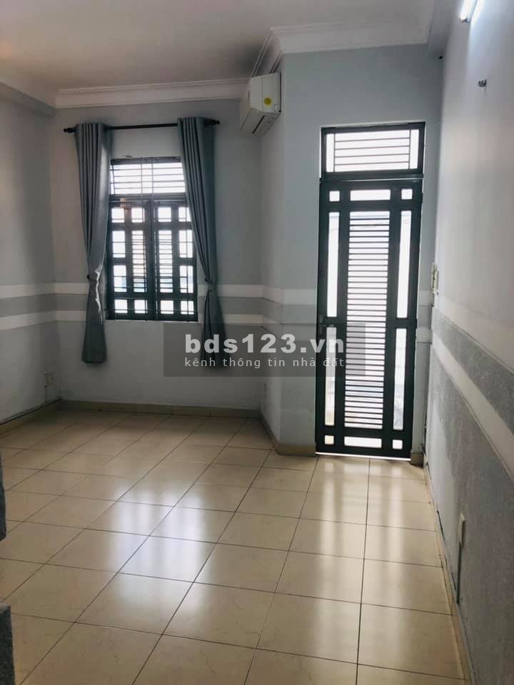 Bán nhà CMT 8 (Hiệp Nhất), xe hơi tránh, mặt tiền k doanh, giá bán chỉ 4 tỷ 18 sổ sẵn