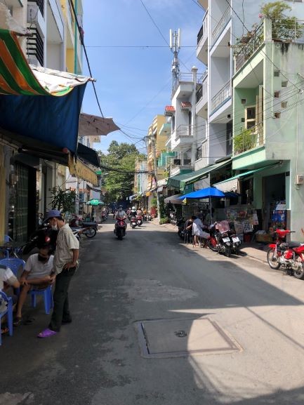 Bán nhà CMT 8 (Hiệp Nhất), xe hơi tránh, mặt tiền k doanh, giá bán chỉ 4 tỷ 18 sổ sẵn