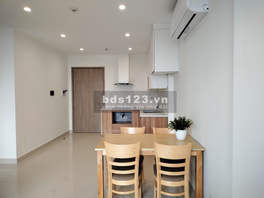 Cho thuê gấp CH 2PN, 1WC, 55m2 gần full đồ tại Vinhomes Smart City 8tr/th