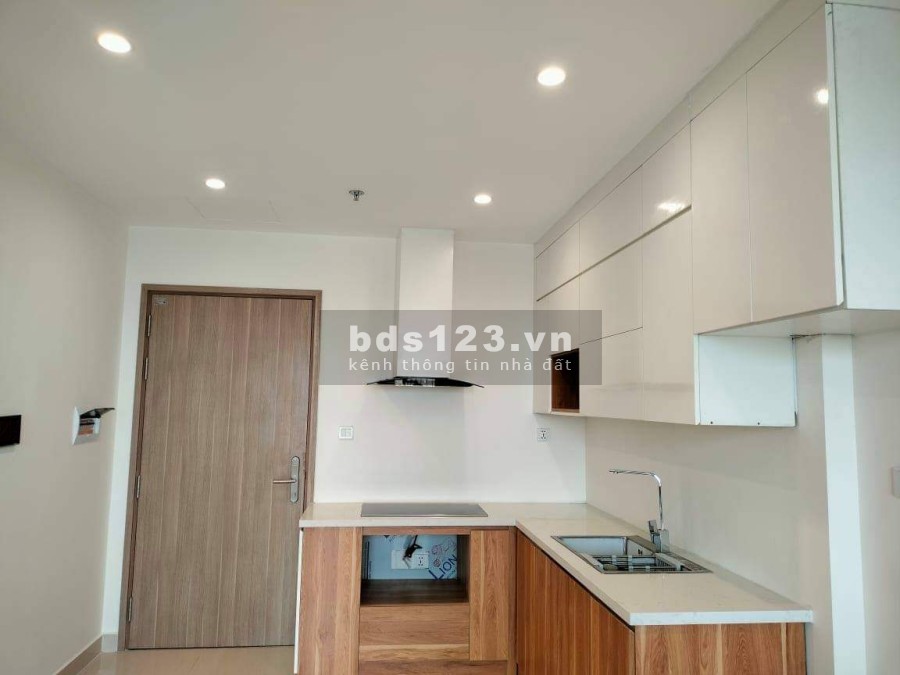 Cho thuê gấp CH 2PN, 1WC, 55m2 gần full đồ tại Vinhomes Smart City 8tr/th