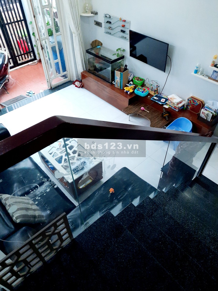 Bán nhà chính chủ, khu dân cư villa xanh, ven sông sài gòn, Quận 12 lh 0938678459