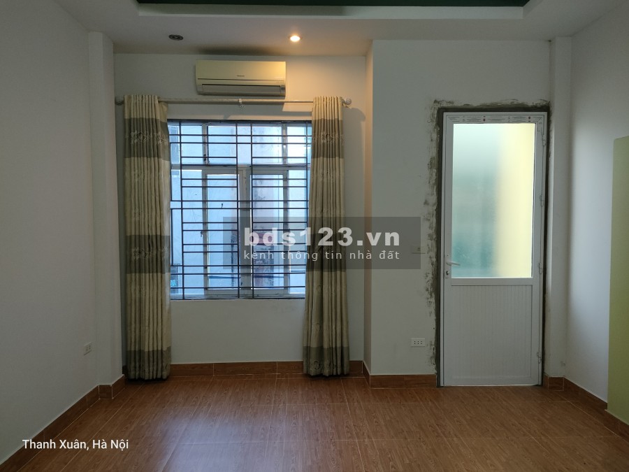 Nhà mặt ngõ chính chủ Phố Quan Nhân, giá 3 tỉ thương lượng, 35m2, 5 tầng. Vài bước ra phố.