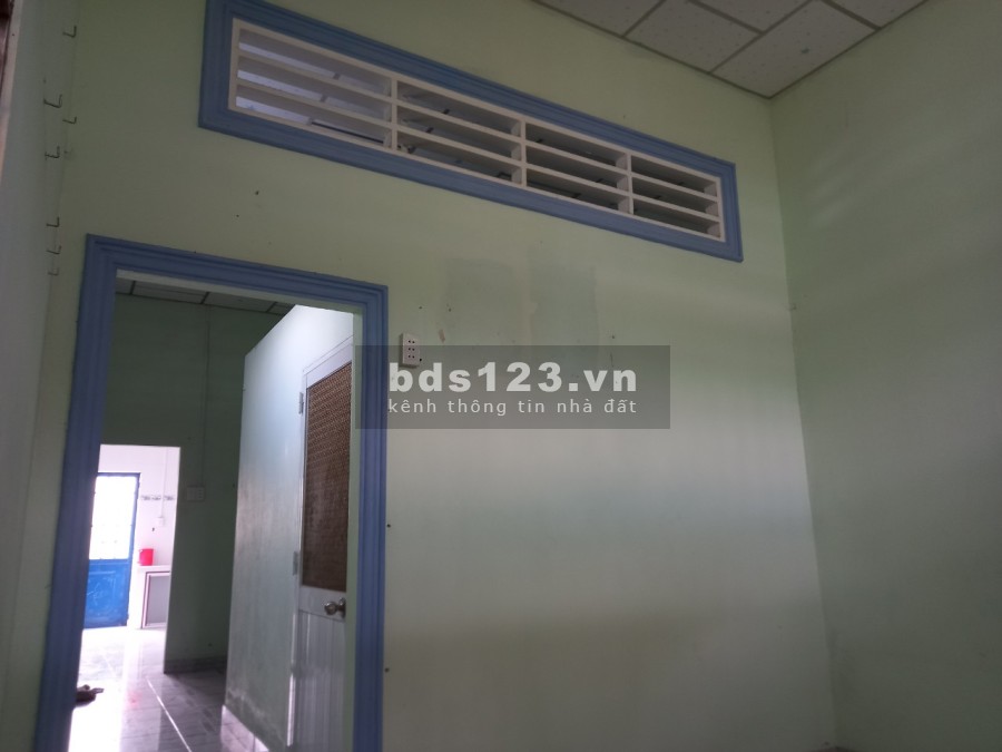 Cần bán gấp 135m2 đất thổ kèm với căn nhà cấp 4 ở ấp 4 xã Nhị Thành Thủ Thừa Long An giá 1 tỷ tl