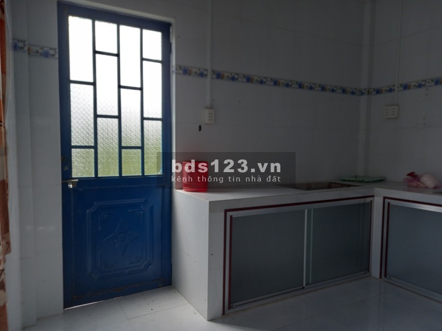 Cần bán gấp 135m2 đất thổ kèm với căn nhà cấp 4 ở ấp 4 xã Nhị Thành Thủ Thừa Long An giá 1 tỷ tl