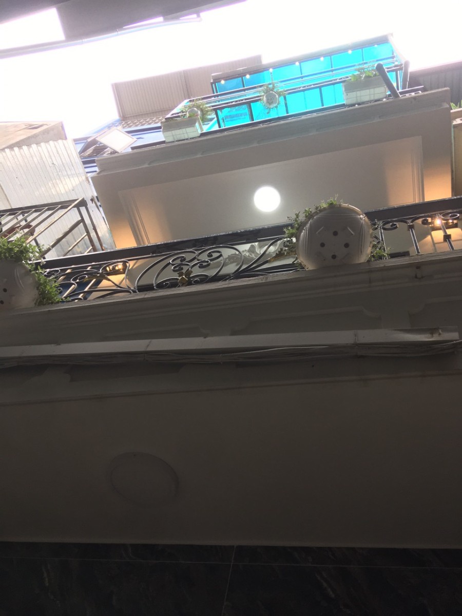 Nhà Chính Chủ cần bán gấp, đường Đê La Thành 47m, 4.6ty (thương lượng sâu), Liên hệ 0916001706