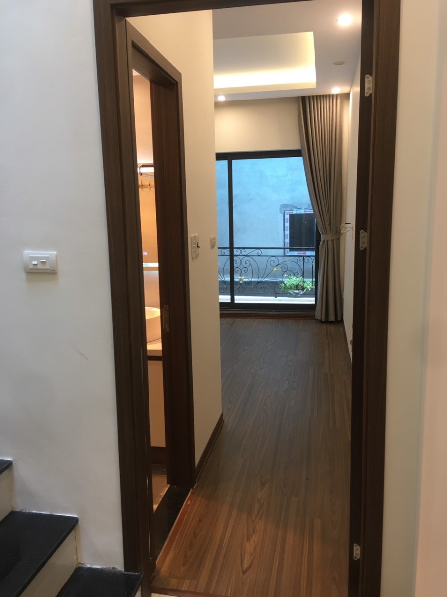 Nhà Chính Chủ cần bán gấp, đường Đê La Thành 47m, 4.6ty (thương lượng sâu), Liên hệ 0916001706