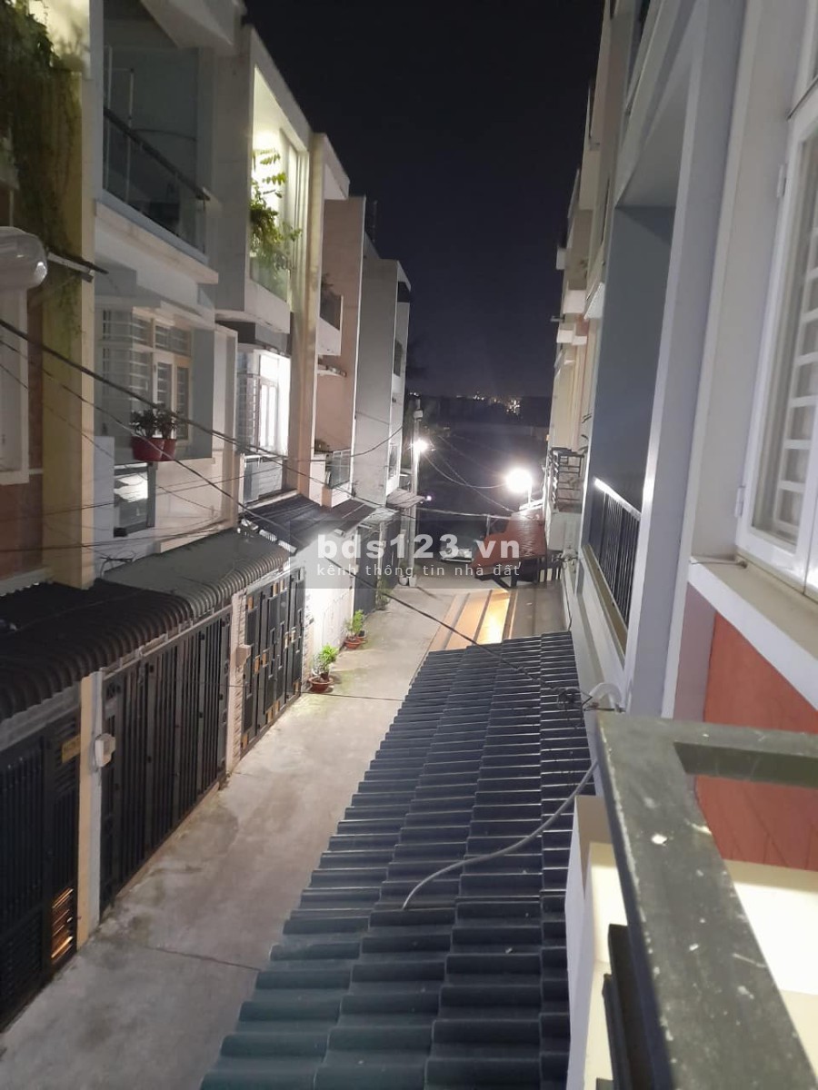 Cần tiền bán gấp nhà hẻm xe hơi Hiệp Bình Phước Thủ Đức, dtsd 56m2, giá 6,65 tỷ