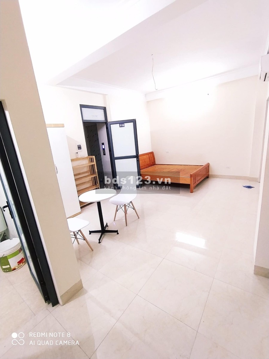 Cho thuê phòng trọ diện tích 25m2 đủ đồ, thang máy, giờ giấc tự do, ra vào khóa vân tay