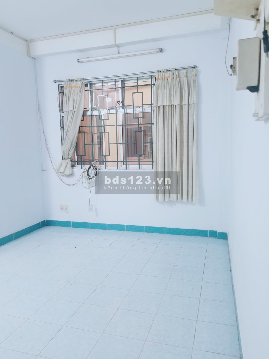 Căn hộ chung cư trung tâm Quận 10 diện tích sử dụng 60m² 2PN chính chủ, yên tĩnh