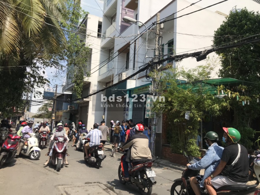 Cho thuê nguyên căn nhà mặt tiền gần khu Cityland Nguyễn Văn Lượng, gần Lottemart, quận Gò Vấp.