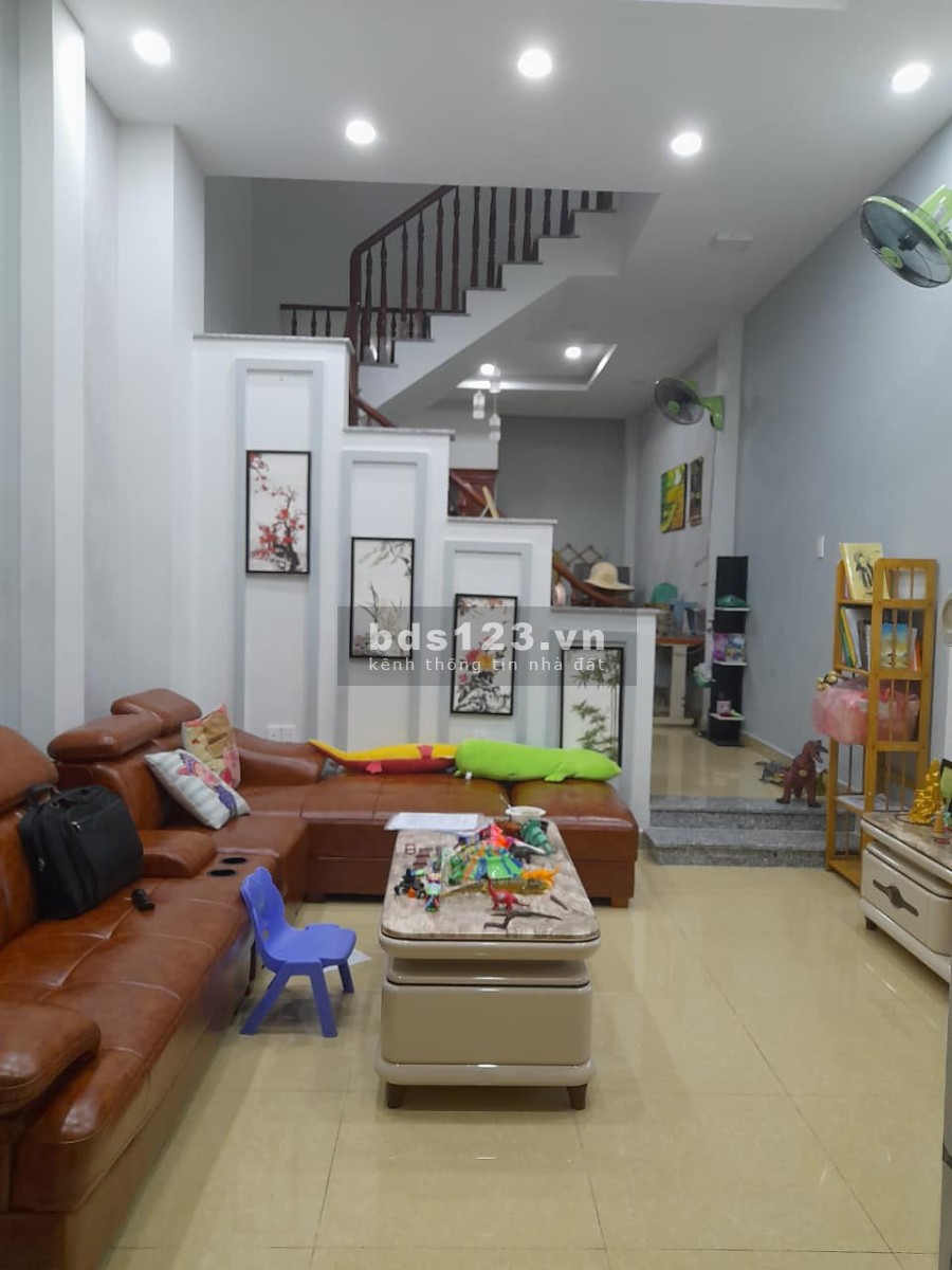 Cần tiền bán gấp nhà hẻm xe hơi Hiệp Bình Phước Thủ Đức, dtsd 56m2, giá 6,65 tỷ