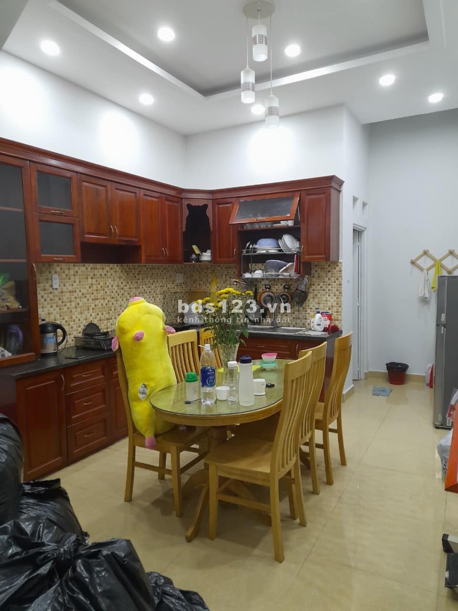 Cần tiền bán gấp nhà hẻm xe hơi Hiệp Bình Phước Thủ Đức, dtsd 56m2, giá 6,65 tỷ