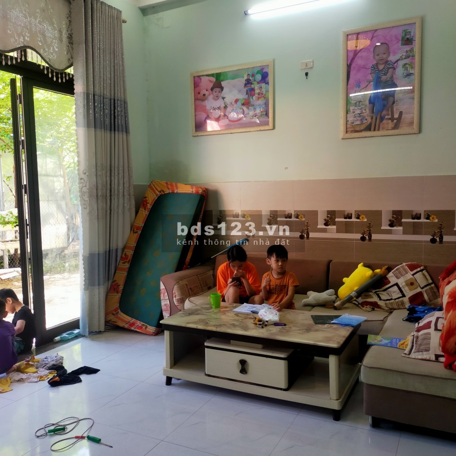 Chủ vỡ nợ cần bán gấp nhà 3 mặt kiệt liên hệ 0984883742, giá bán 2.55 tỷ, bàn giao sổ ngay