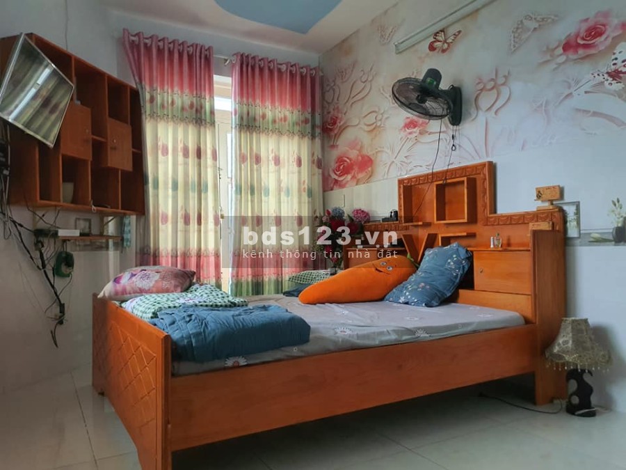 Bán nhà 2 mặt tiền T Lý Tuệ Tân Phú 47m2, 2 tầng BTCT còn 4 Tỷ liên hệ 0896721788