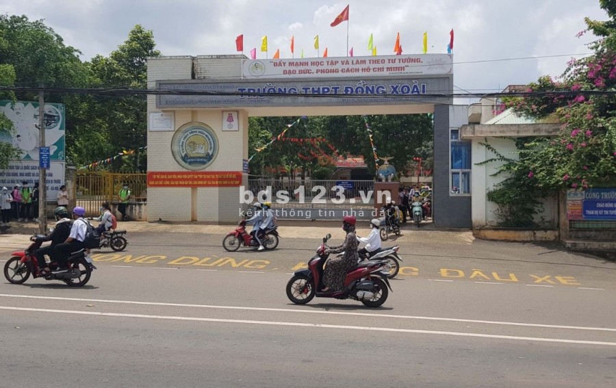 Cần bán lô đất chính chủ mt đường nhựa nhà nước Bình Phước sổ sẵn có Tc,giá chỉ 4tr/m2 Lh 0975779138