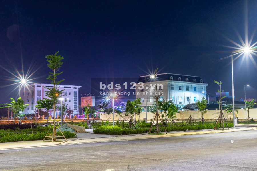Cực hot khu đô thị hiện đại bậc nhất, mặt tiền Trần Hưng Đạo 29m chỉ 11tr/m2, vay 70%