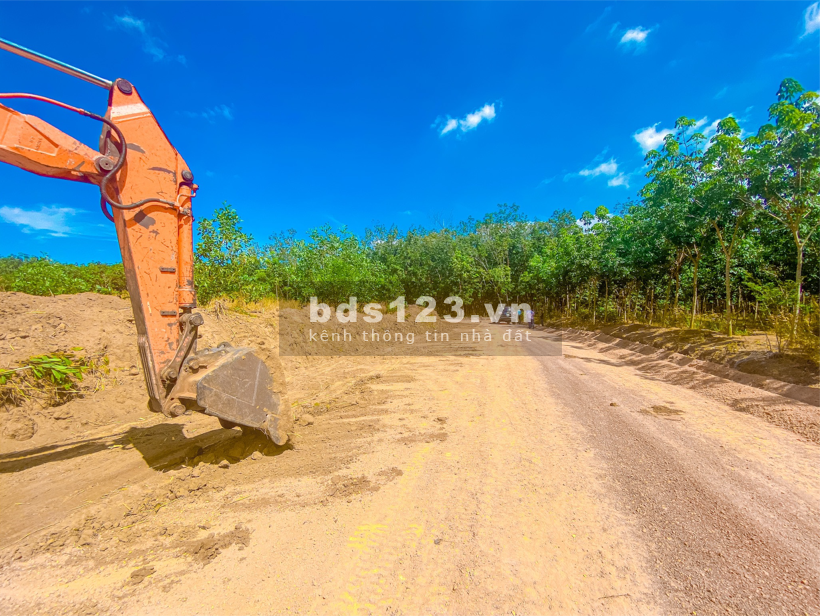 Đầu tư ngắn hạn ngay mt DT753 Đồng Xoài giá 590 triệu/ lô, sổ sẵn-Tc,hỗ trợ vay, check sổ thoải mái