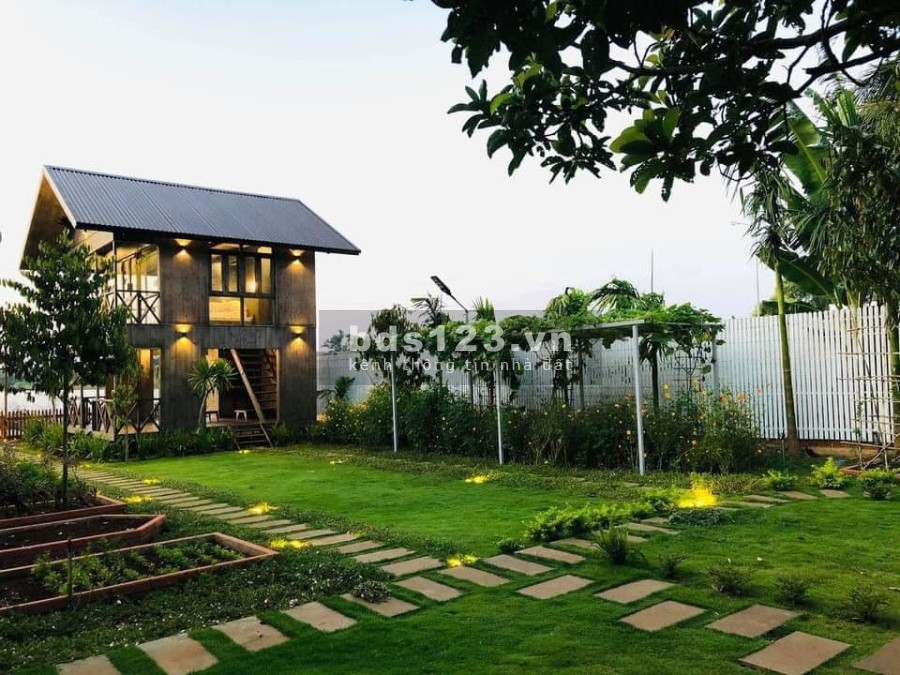 Đất chính chủ 650 triệu diện tích 100m2, full thổ cư sổ sẵn công chứng sang tên ngay