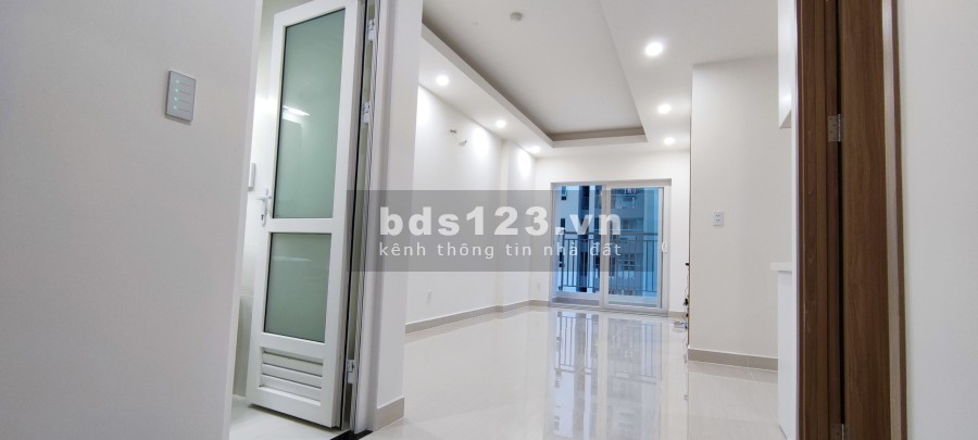 Chính chủ cần bán căn hộ Smart Home tiện nghi 2 phòng ngủ, cc Lavita Charm Thủ Đức