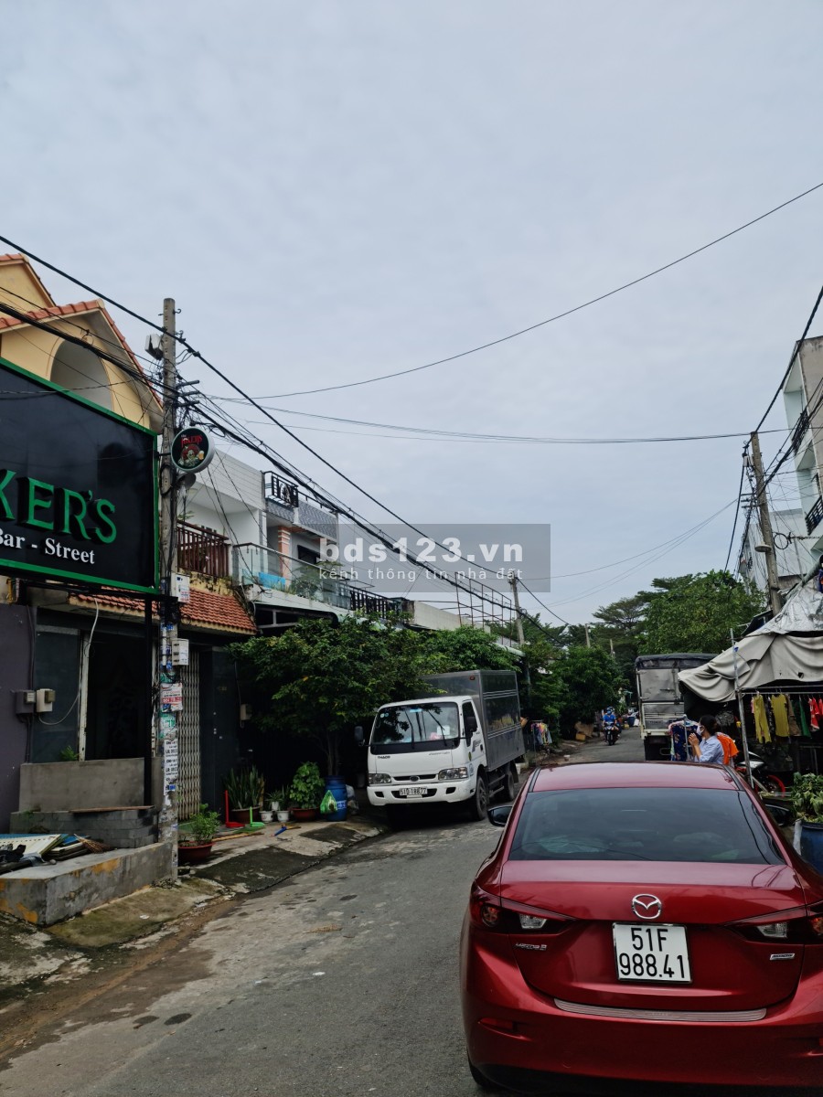 Nghỉ kinh doanh caphe bar, nhà 3,5 tấm, cho thuê lâu dài, đường trước nhà 12m