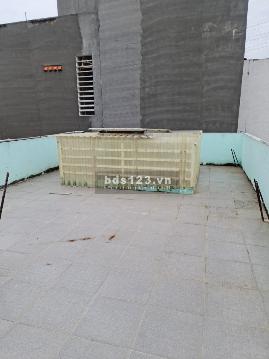 Nghỉ kinh doanh caphe bar, nhà 3,5 tấm, cho thuê lâu dài, đường trước nhà 12m