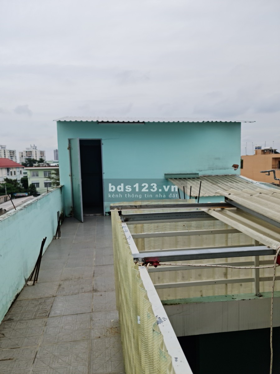 Nghỉ kinh doanh caphe bar, nhà 3,5 tấm, cho thuê lâu dài, đường trước nhà 12m