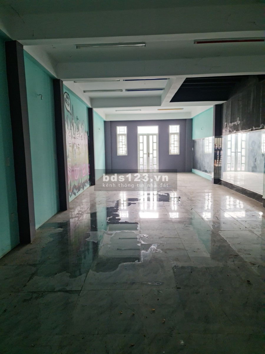 Nghỉ kinh doanh caphe bar, nhà 3,5 tấm, cho thuê lâu dài, đường trước nhà 12m