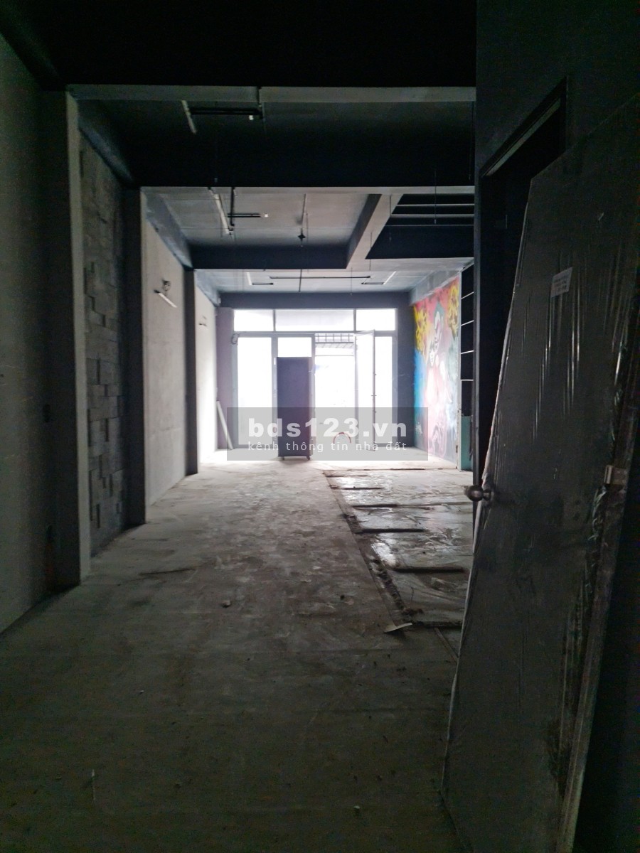 Nghỉ kinh doanh caphe bar, nhà 3,5 tấm, cho thuê lâu dài, đường trước nhà 12m
