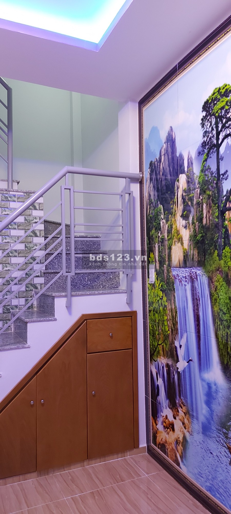 Bán lỗ Nhà Hẻm to Tùng Thiện Vương, 25m2, 1.980 tỷ, 2 tầng, đăng bán giùm cho số gặp chính chủ