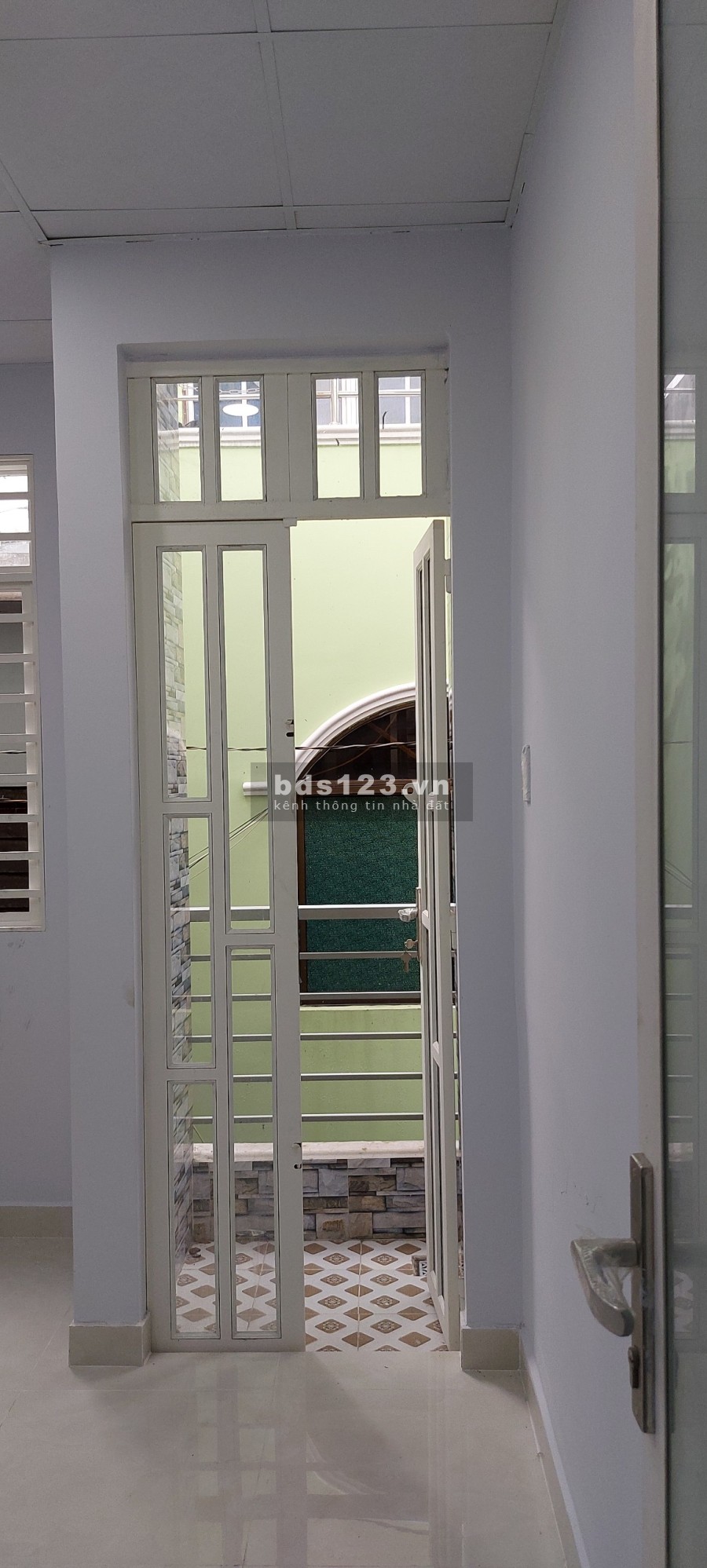 Bán lỗ Nhà Hẻm to Tùng Thiện Vương, 25m2, 1.980 tỷ, 2 tầng, đăng bán giùm cho số gặp chính chủ