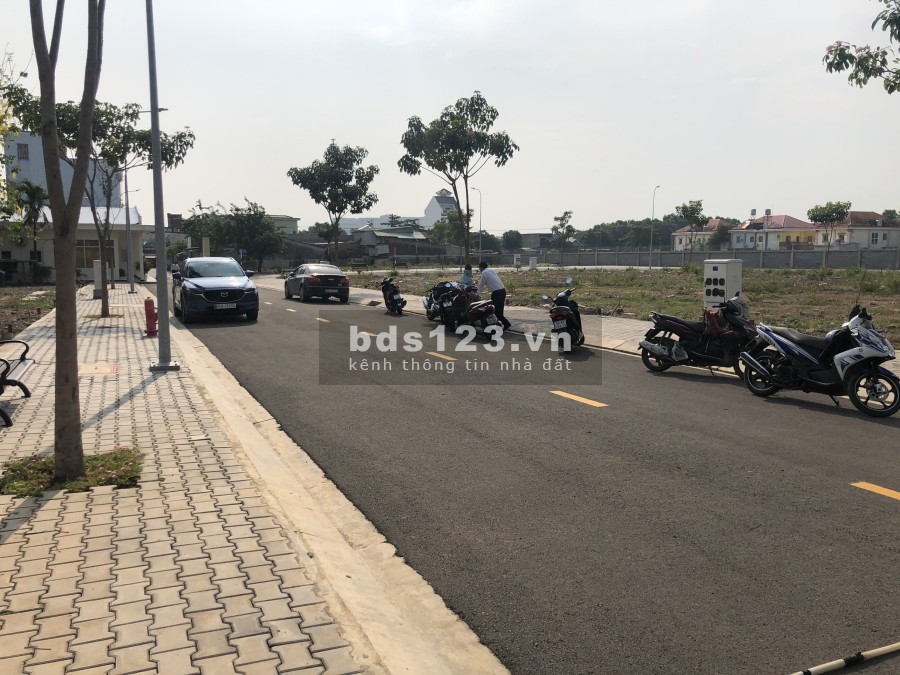 Bán đất đối diện Big C Biên Hòa vị trí đắc địa, khu dân cư đông đúc, đường lớn 6m