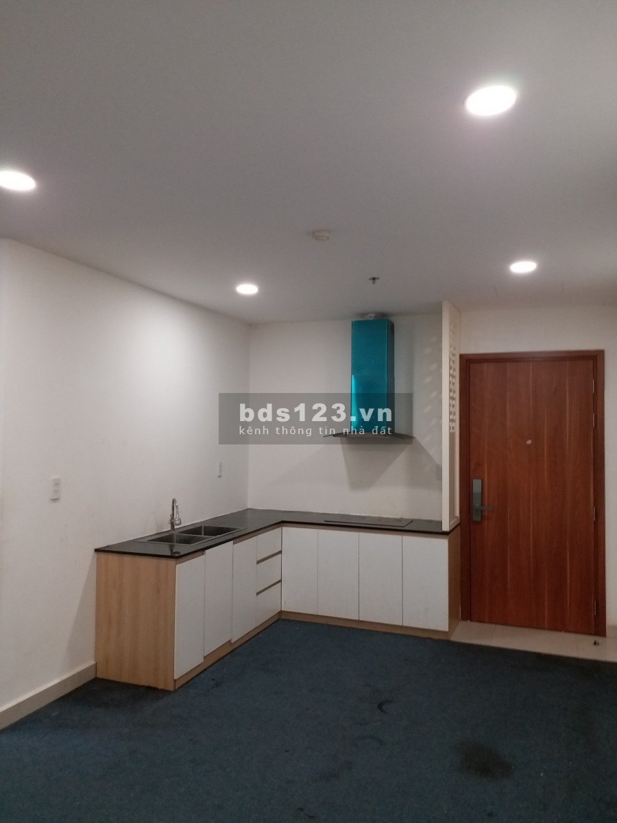 Cho thuê căn hộ Cityland 3PN, 2WC, nội thất cơ bản, view nhìn ra NVL, giá tốt 15,5 tr