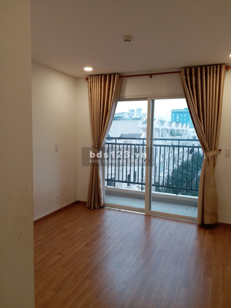 Cho thuê căn hộ Cityland 3PN, 2WC, nội thất cơ bản, view nhìn ra NVL, giá tốt 15,5 tr