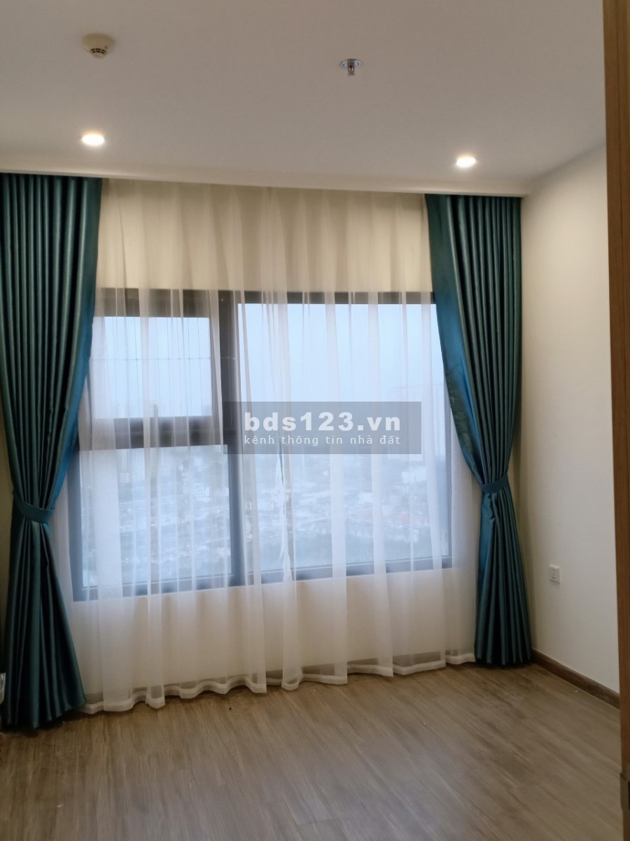 Cho thuê CC 2 phòng ngủ, có điều hòa tại Vinhomes Smart City giá cho thuê 6 triệu/tháng