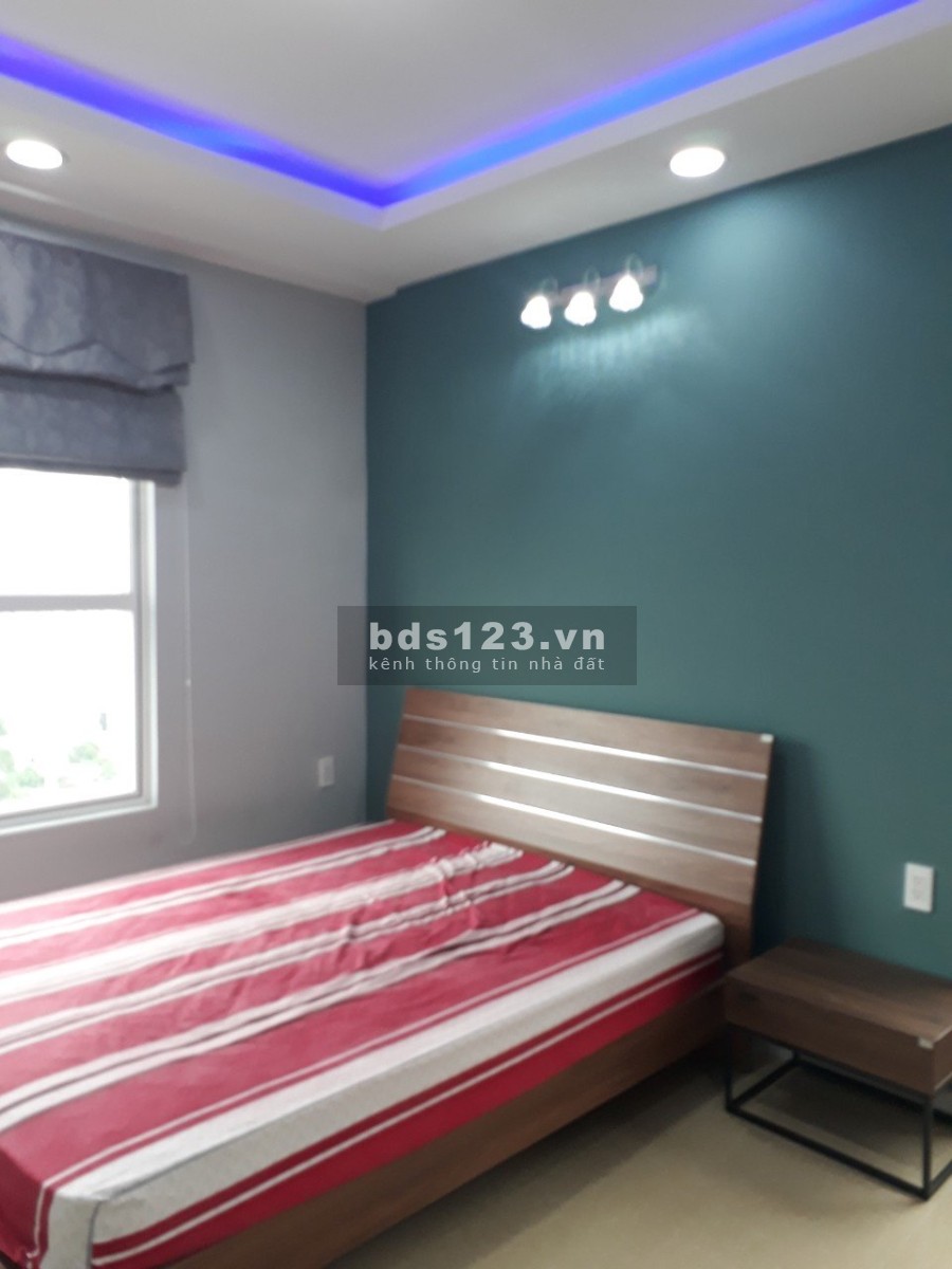 Bán gấp căn hộ 3 Phòng chung cư Sunrise City View , giá bán 5 tỷ, LH: 0878162162