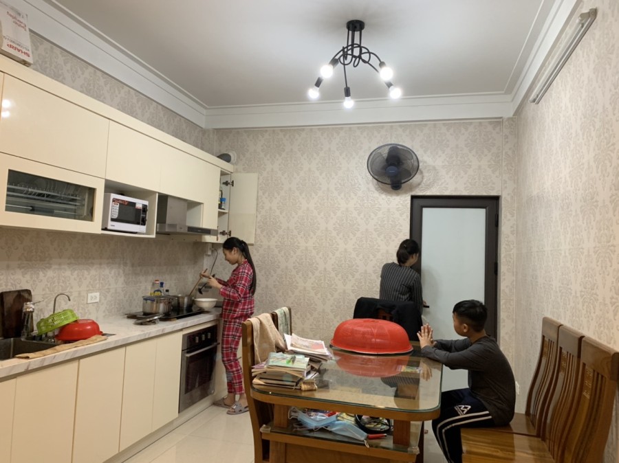 Siêu đẹp, thang máy, nội thất châu Âu, 5 tầng đúc, diện tích sử dụng 39m2, giá bán 7,1 tỷ