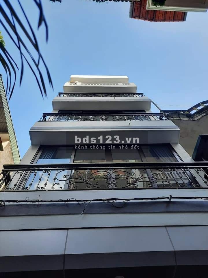 Bán nhà Âu Cơ Tây Hồ, Nhà mới, ô tô đỗ cửa, dtsd 50m2 5 tầng, giá bán nhỉnh 5 tỷ