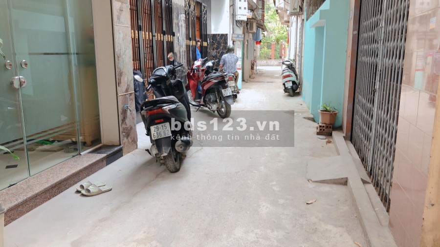 Bán nhà đẹp chính chủ ngõ Hoàng Mai, diện tích 50m2, 5 tầng đúc, mt 4.5m, giá bán 4.7 tỷ