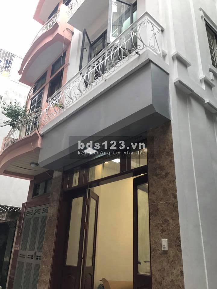 Bán nhà nguyên căn hàng hiếm Quận Thanh Xuân, bao đẹp, diện tích 50m2, gần phố lớn