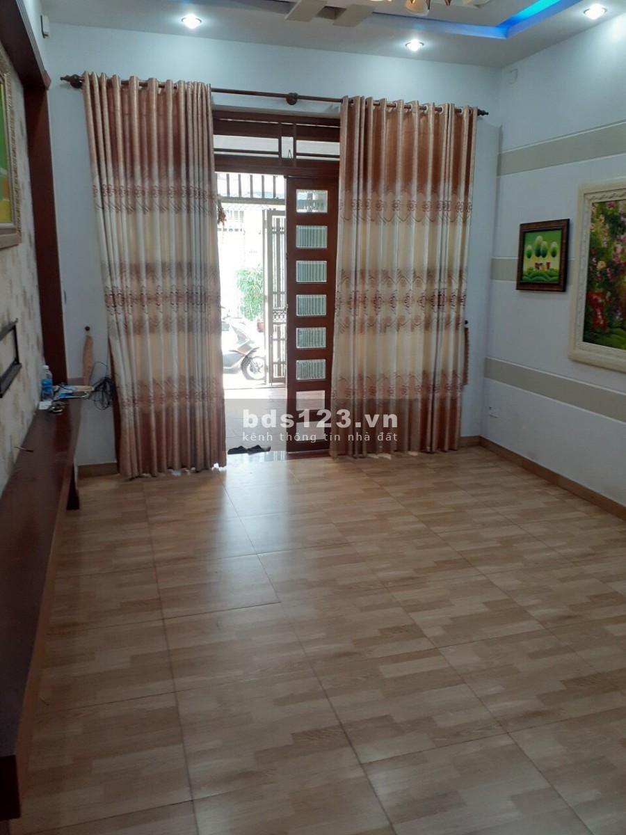 Nhà nguyên căn hẻm xe hơi đường D2 nối dài trệt 2 lầu sân thượng giá cho 15 triệu/tháng