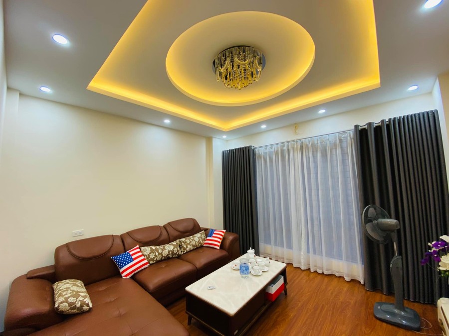 Siêu phẩm Nguyễn Ngọc Vũ, nhà đẹp Cầu Giấy ngõ thông thoáng, gần phố, giá nhỉnh 6 tỷ