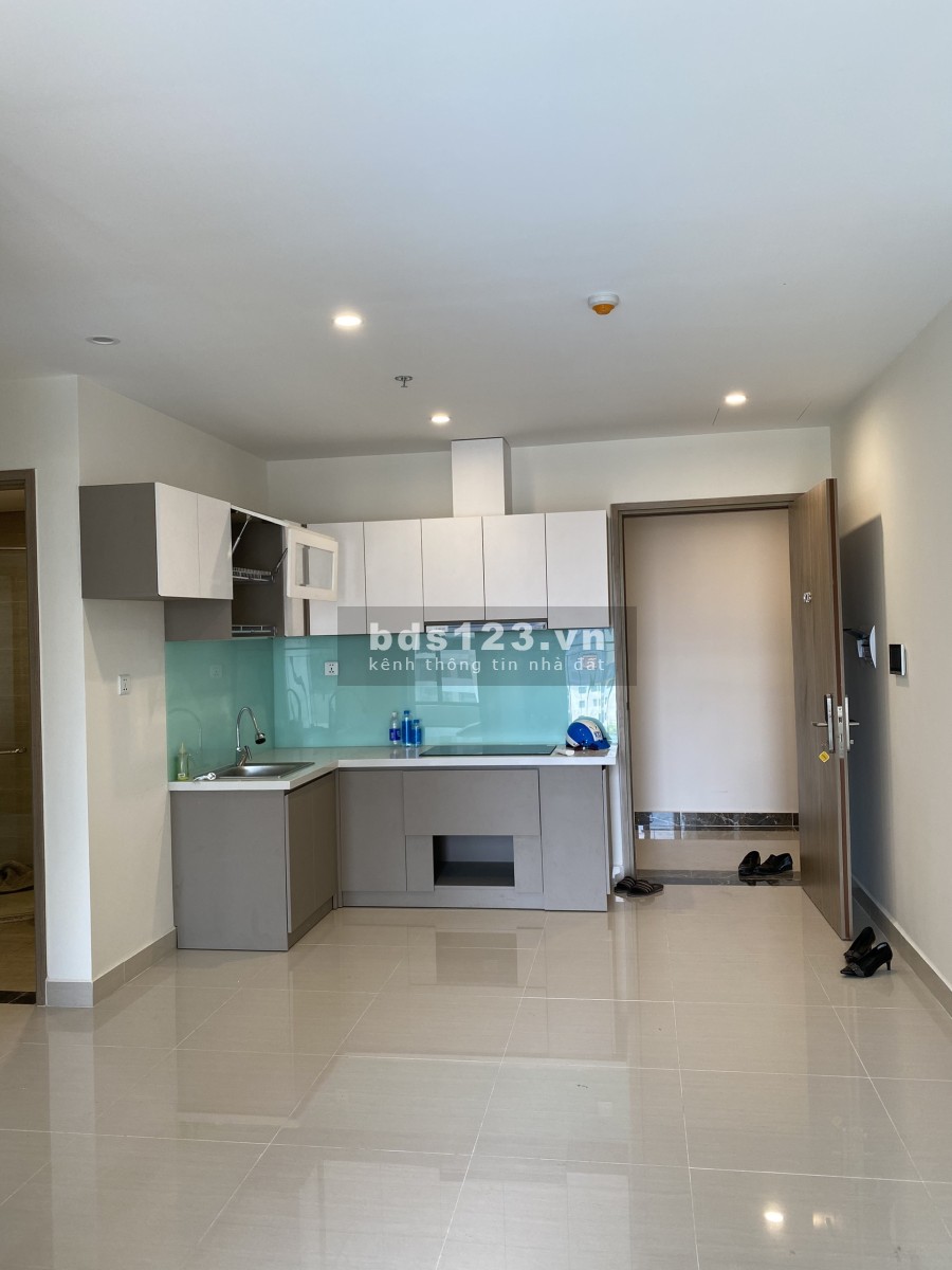 Chính chủ cần bán gấp căn hộ diện tích sử dụng 46m2, 1 pn, giá bán 2.1 tỷ sổ sẵn