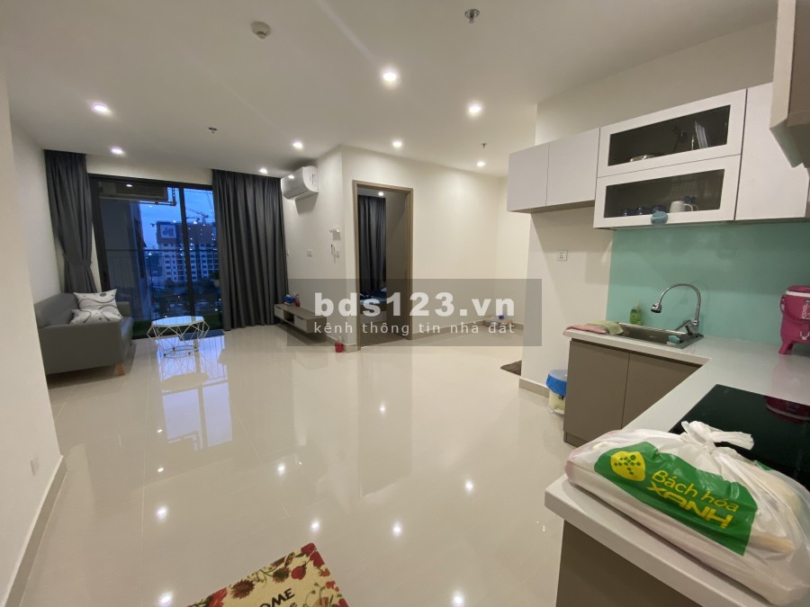 Chính chủ cần bán gấp căn hộ diện tích sử dụng 46m2, 1 pn, giá bán 2.1 tỷ sổ sẵn